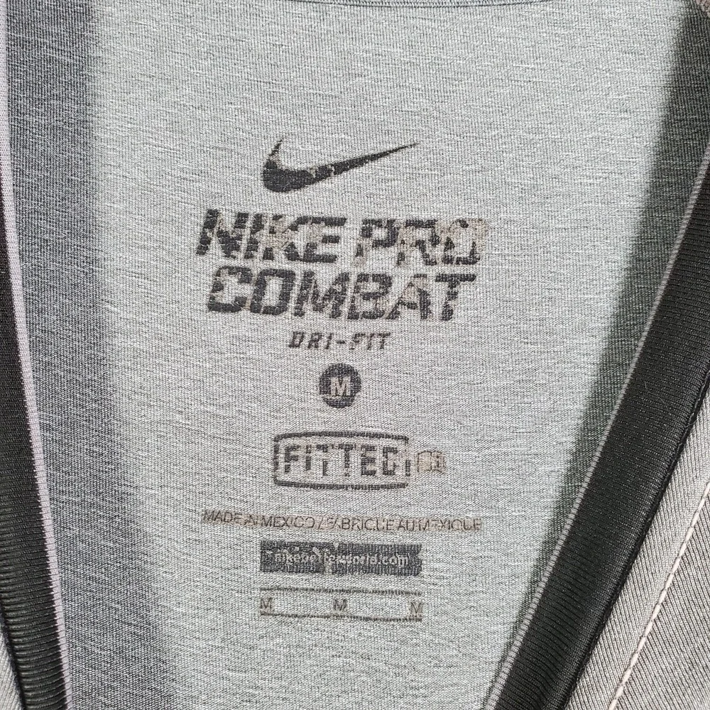 Nike Pro Combat Shirt Mens M Gray Fitted‎ Dri Fit Raglan Sleeve Baseball Active